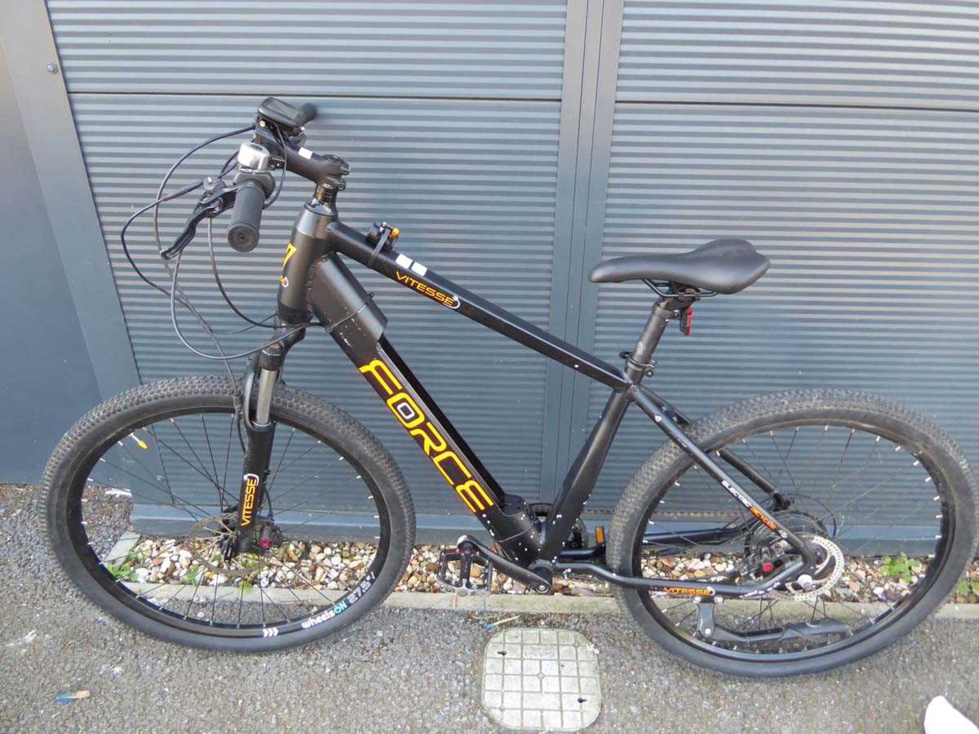 Core Vitesse electric bike, no key, charger or battery