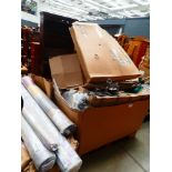 +VAT Pallet with a large quantity of furniture parts plus four rugs