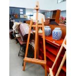 Daler and Rowney artists easel
