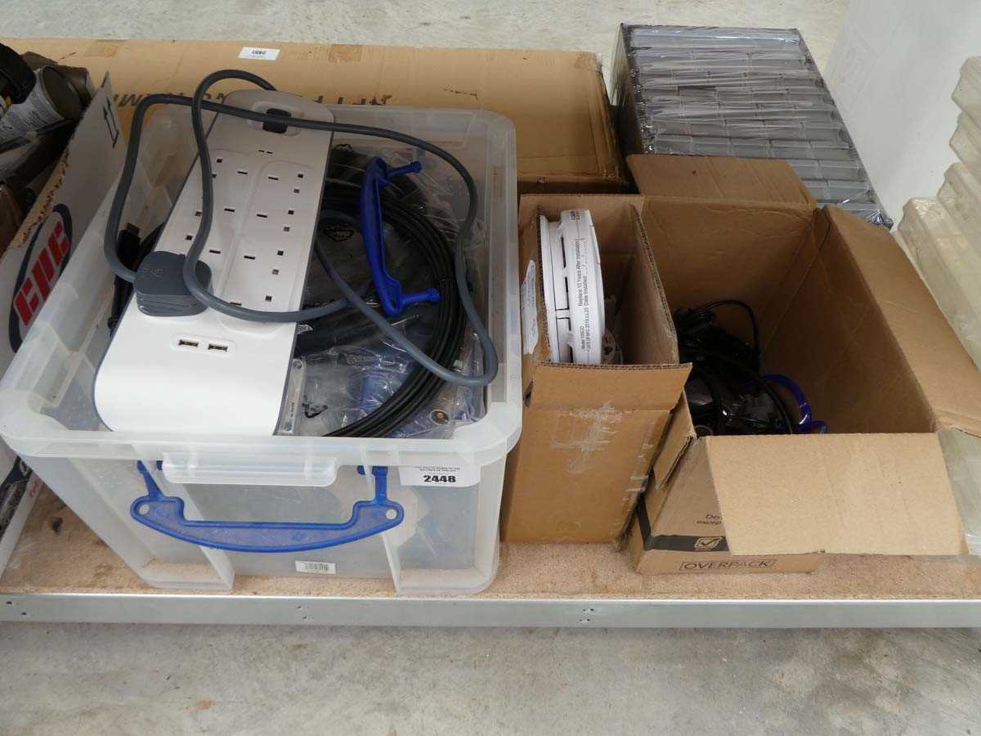+VAT Box incl. extension lead with 2 other boxes incl. smoke detectors and extension cables
