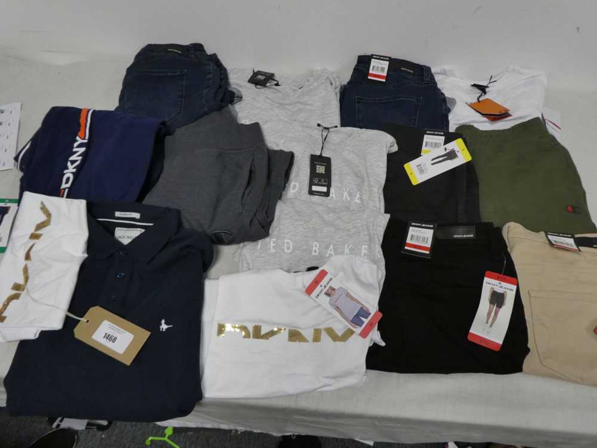 +VAT 15 items of clothing, incl. Ellesse, Champion, DKNY, Ted Baker and Jack Wills