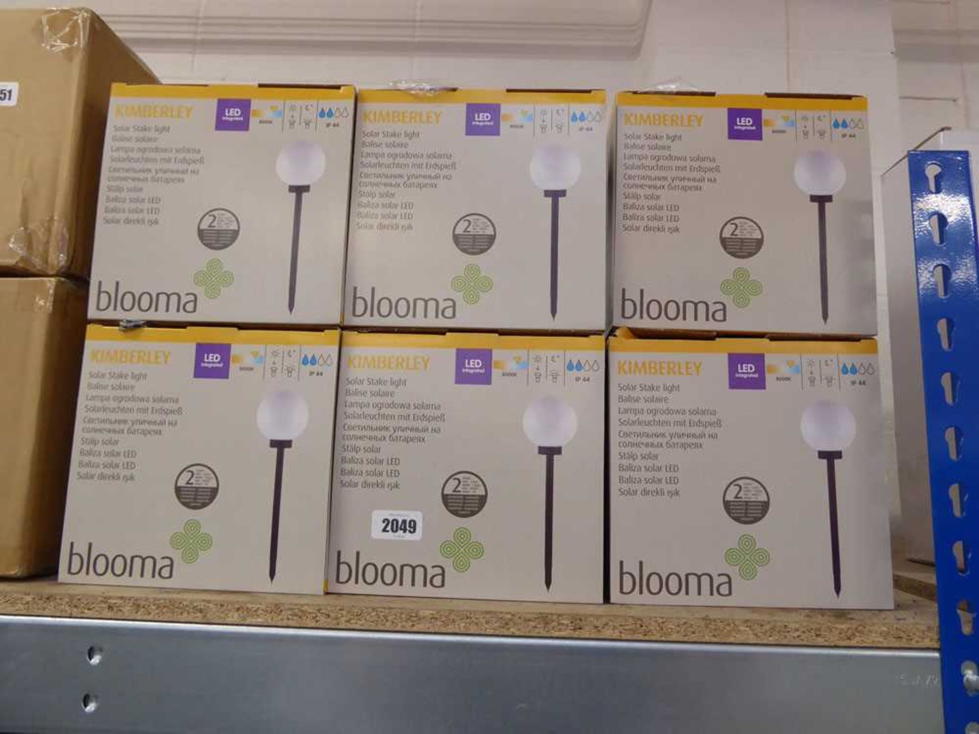 6 boxed Blooma Kimberley solar stake lights