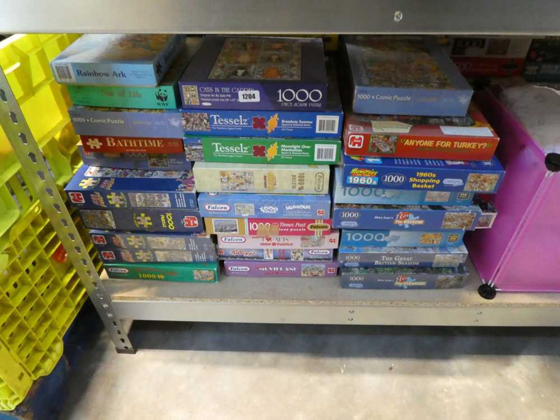 Large quantity (approx. 80) of various jigsaw puzzles