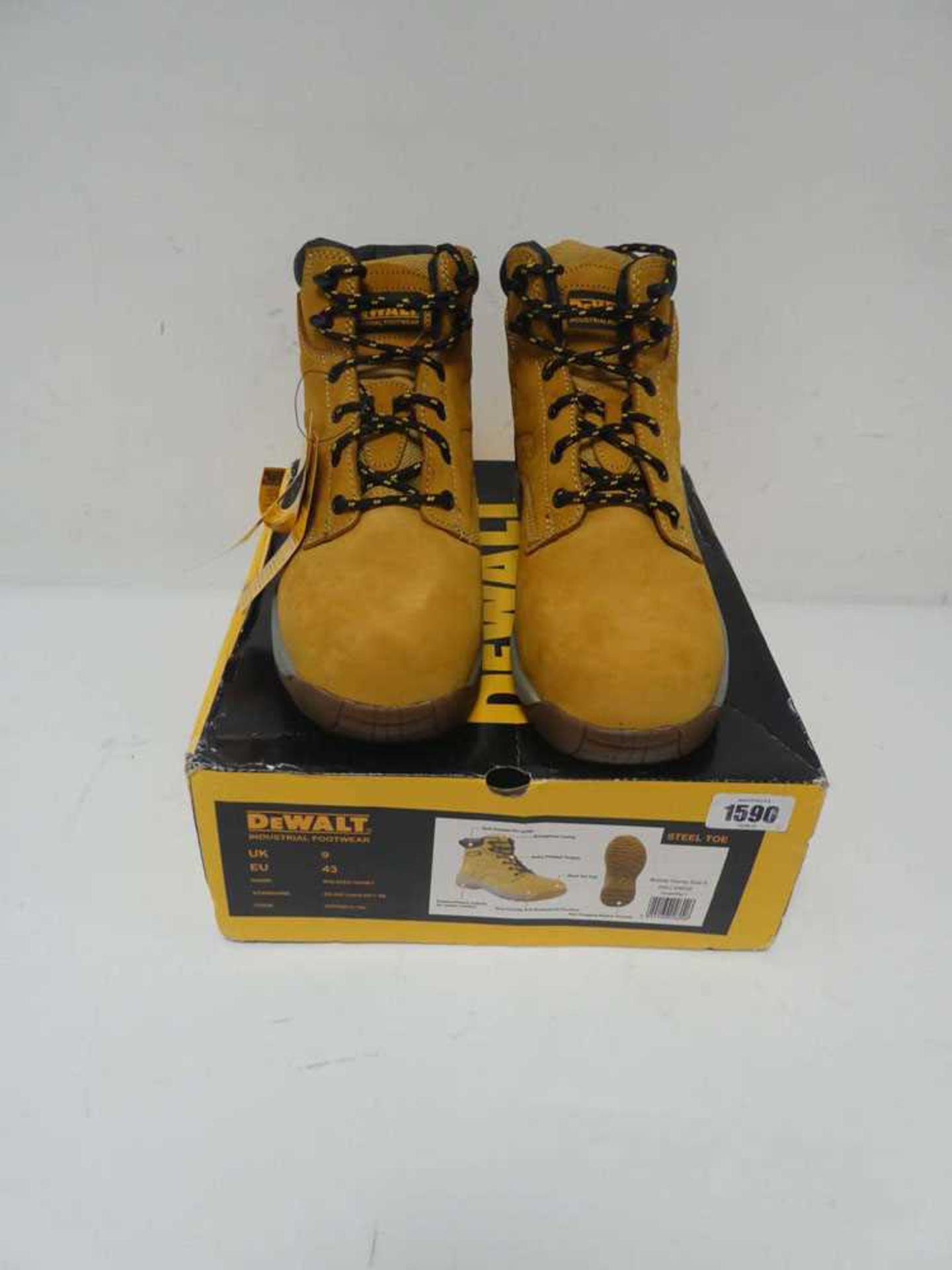 DeWalt safety boots Size UK9 (boxed)
