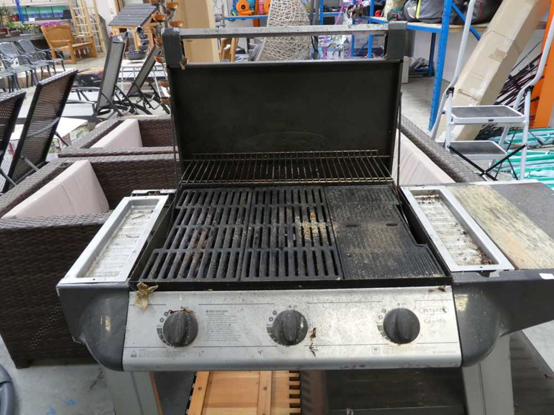 Outback 2 burner gas BBQ - Image 2 of 2