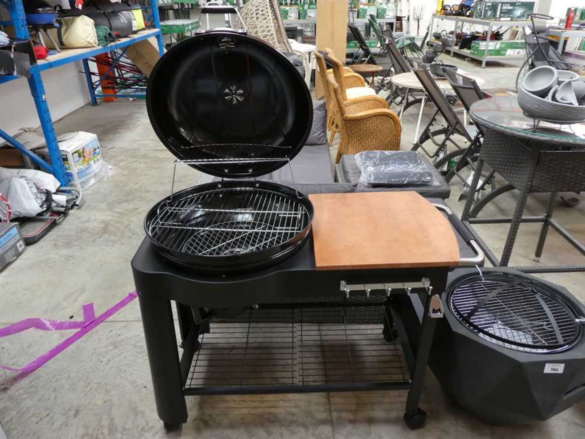 +VAT Charcoal trolley BBQ