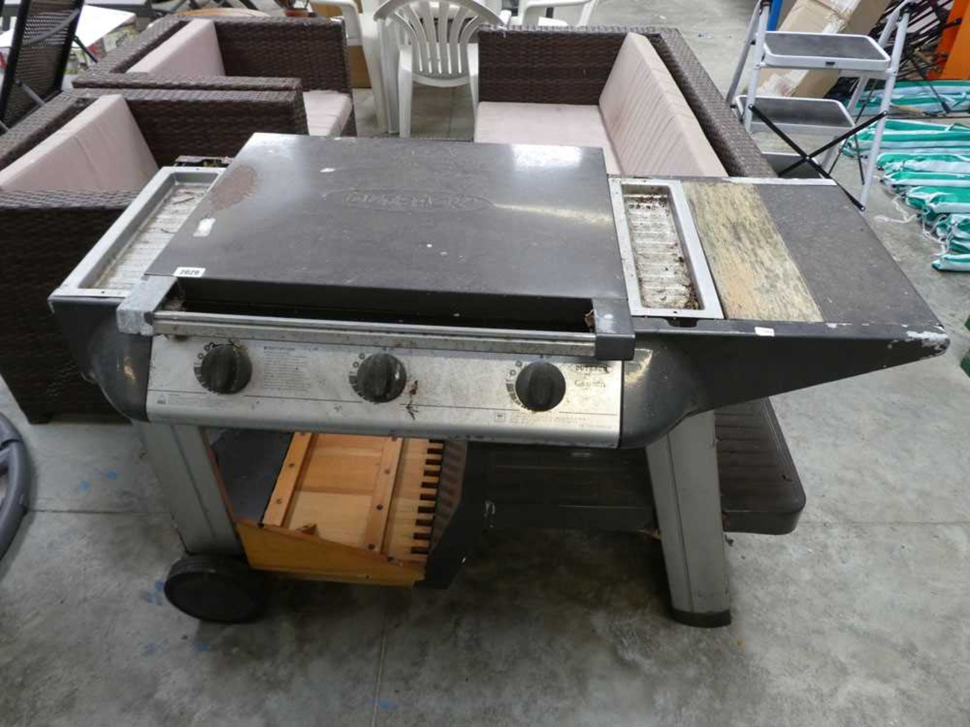 Outback 2 burner gas BBQ