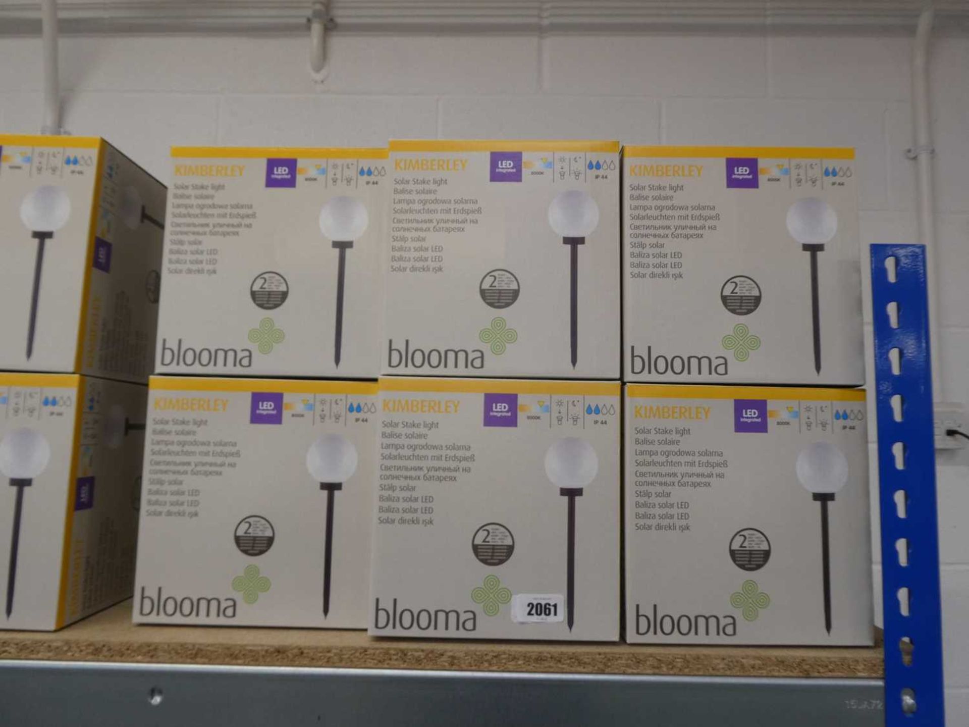 6 boxed Blooma Kimberley solar stake lights