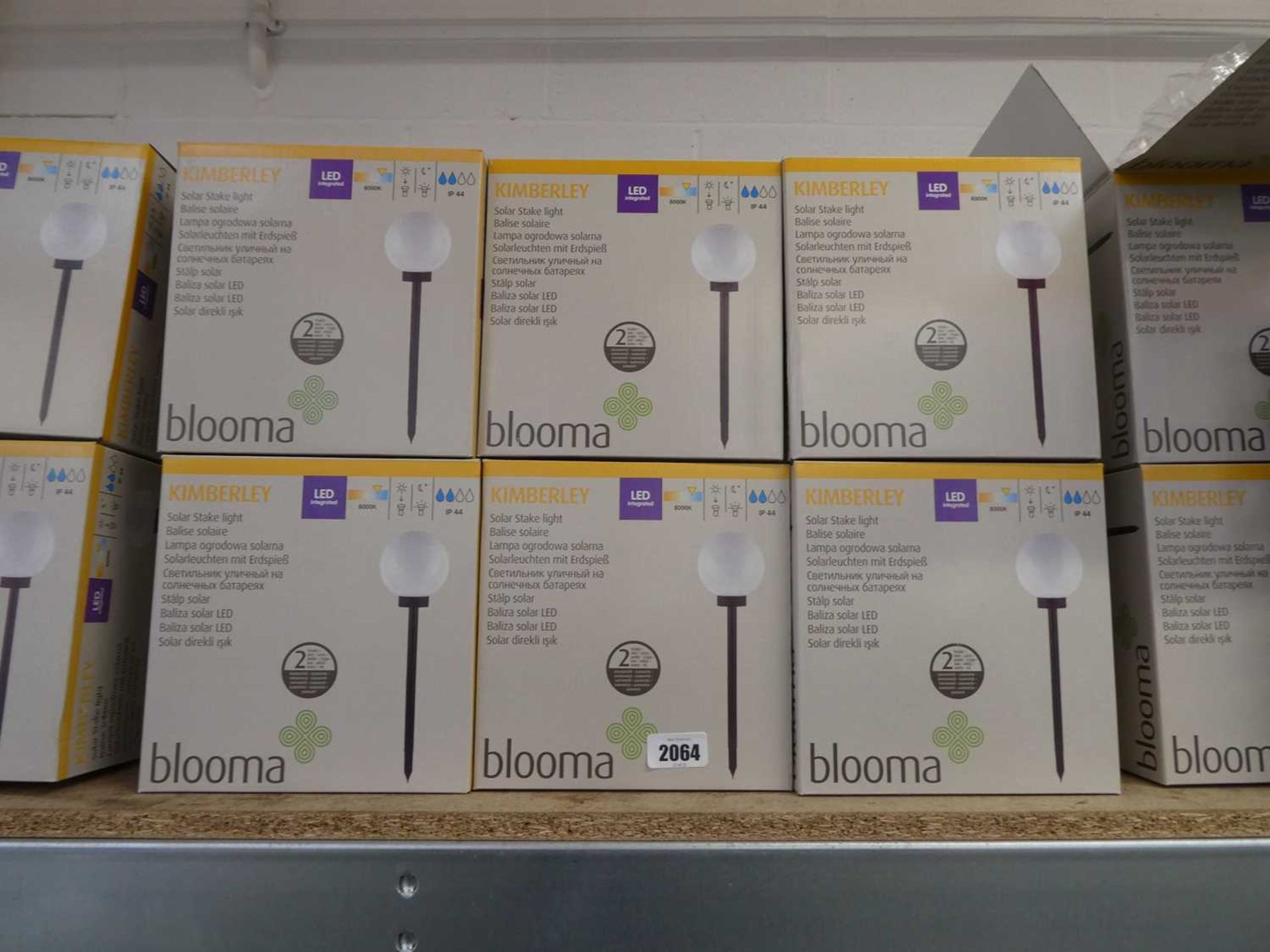 6 boxed Blooma Kimberley solar stake lights