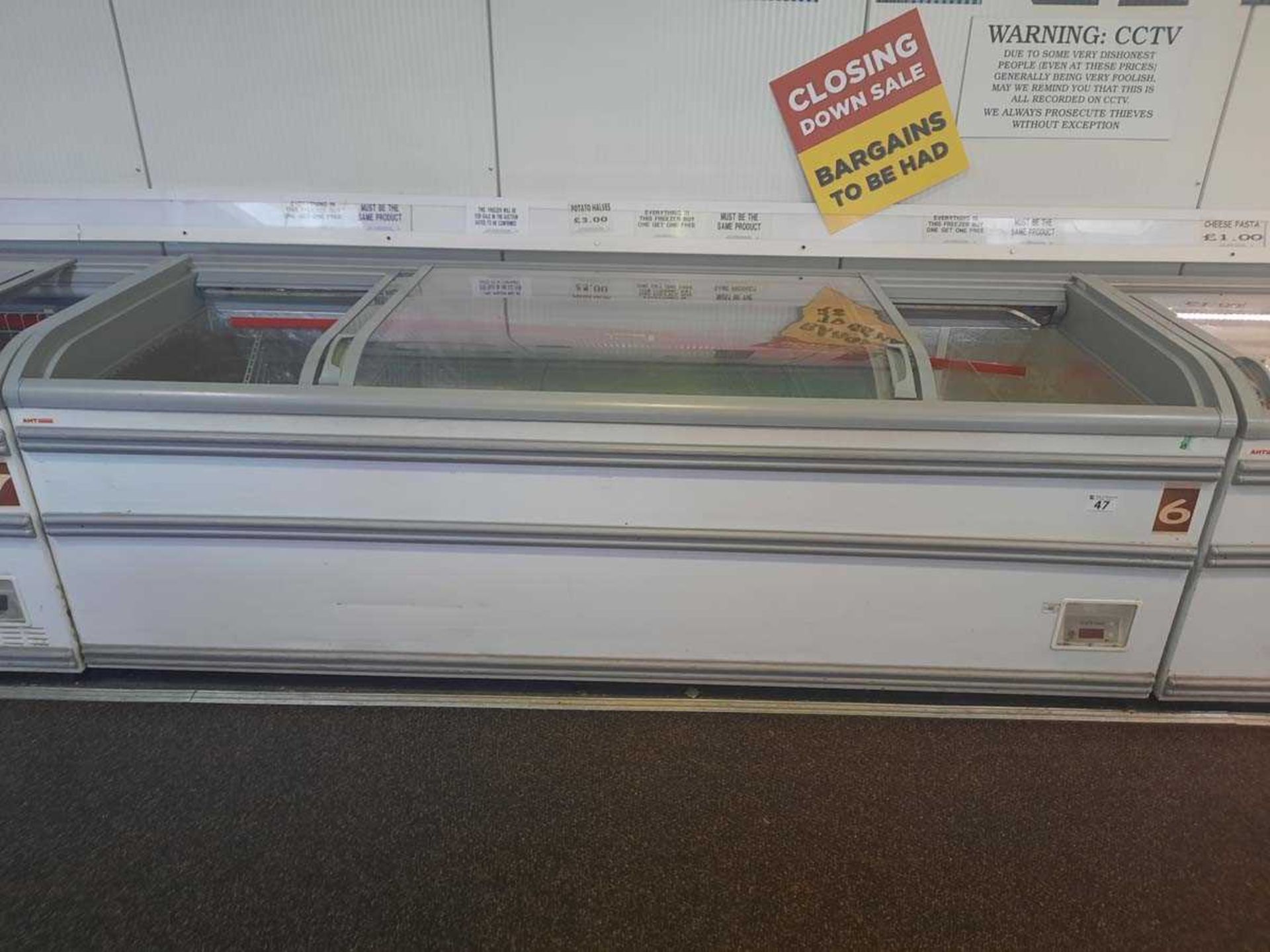 +VAT 2.5m x 90cm AHT glass top display freezer