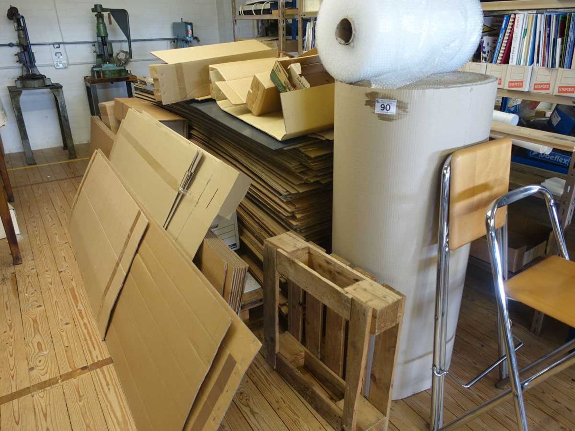+VAT Quantity of assorted cardboard, creased cardboard boxes, and packaging (On mezzanine)