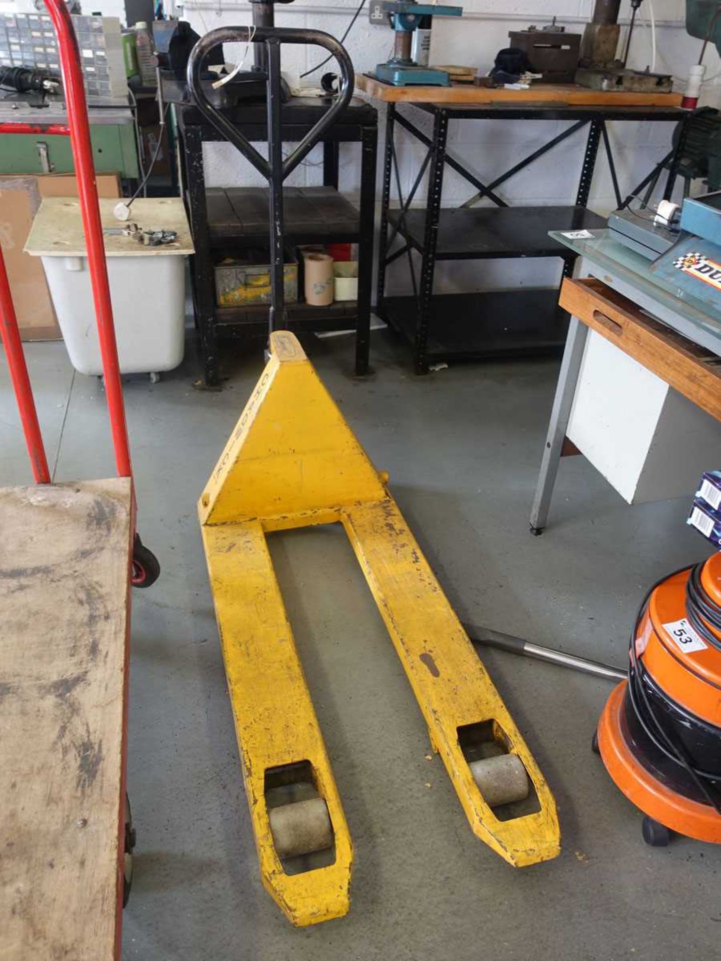 +VAT Chadwick 200kg yellow hydraulic pallet truck