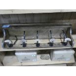 +VAT Wooden hat and coat rack with shelf