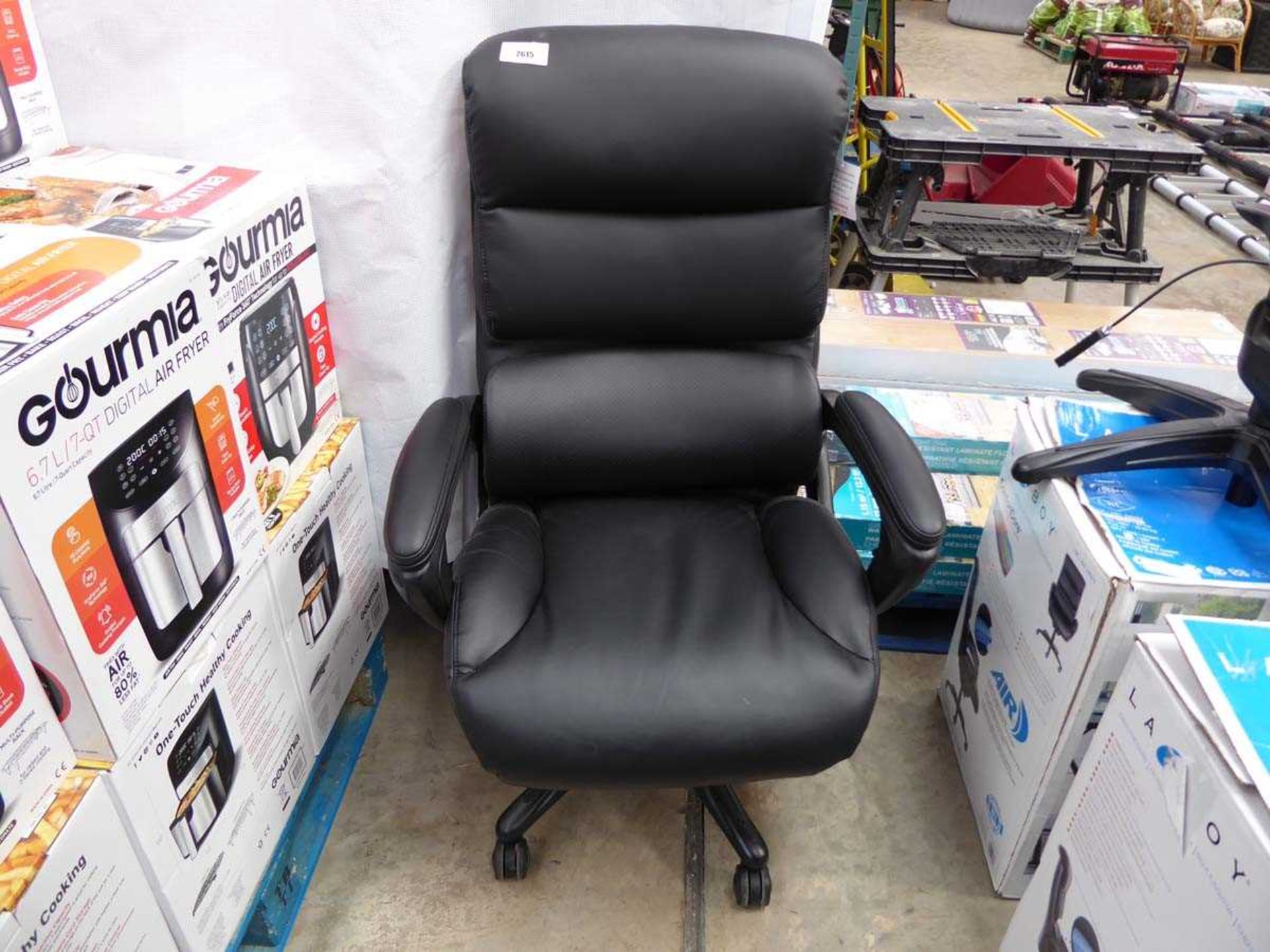 +VAT Black leatherette twin armed lazy boy office arm chair