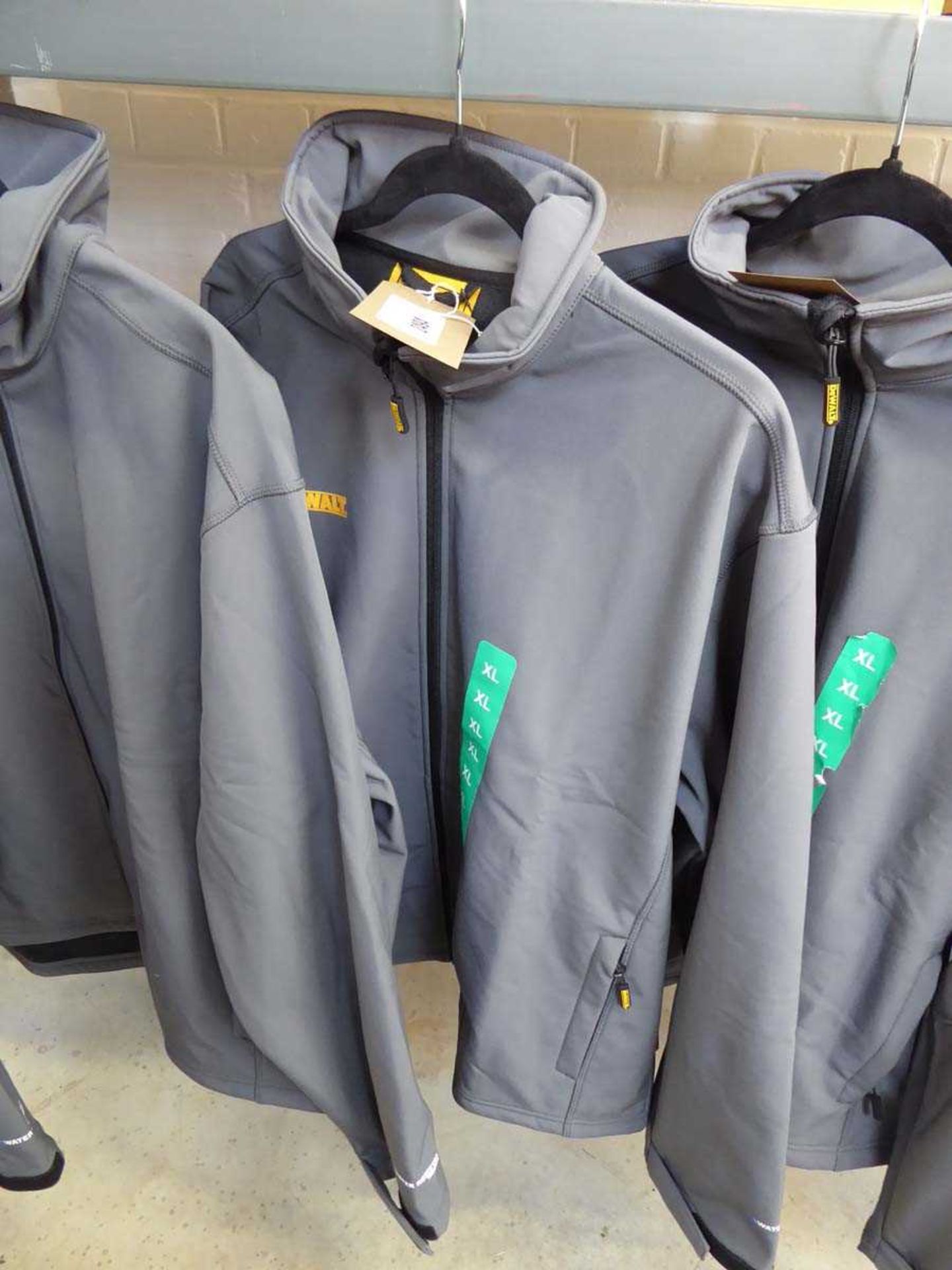 +VAT DeWalt zip up work jacket in grey - size XL