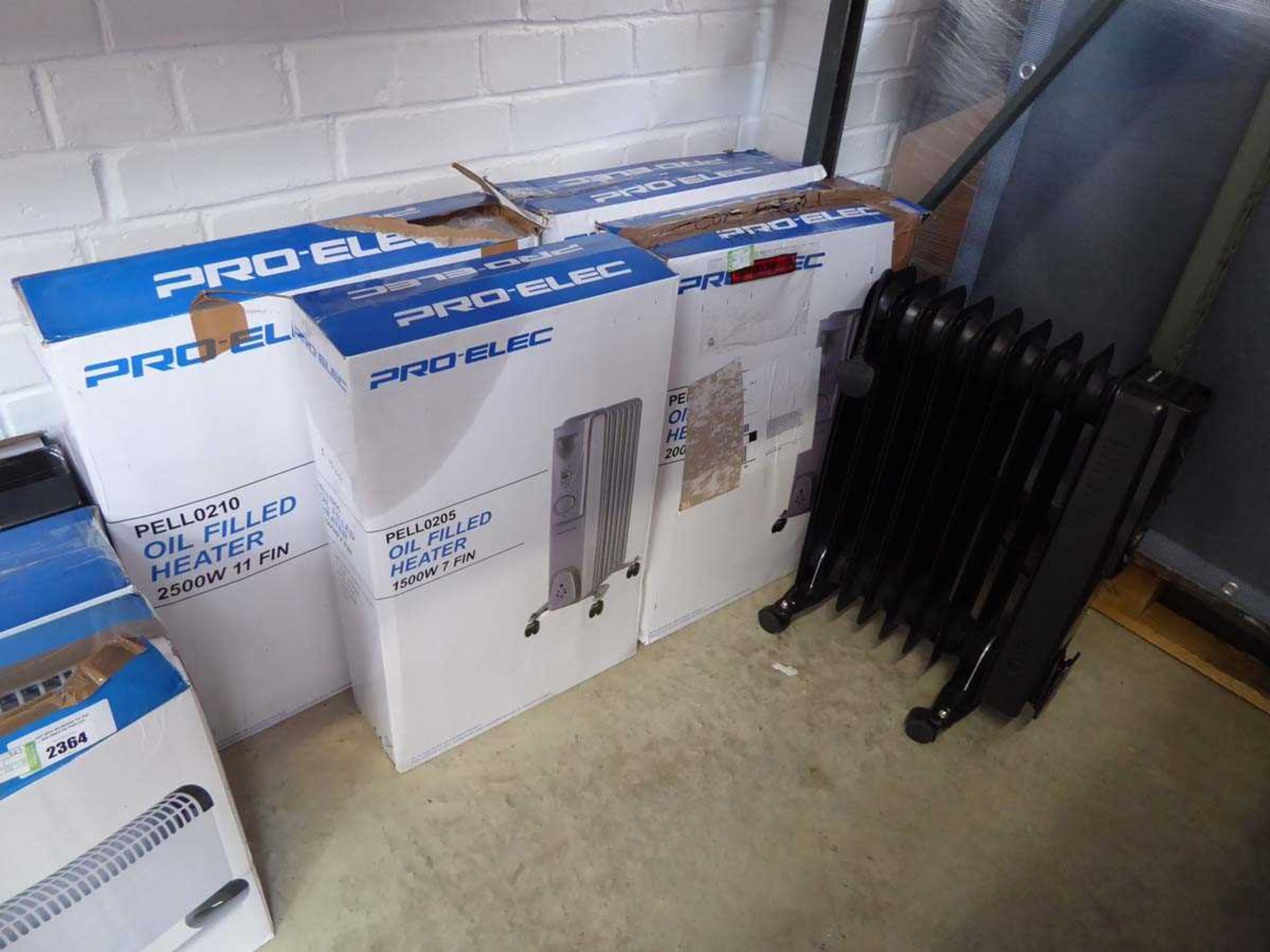 +VAT 4 boxed oil filled radiators, together with 1 unboxed oil filled radiator and 3 boxed convector - Image 3 of 3