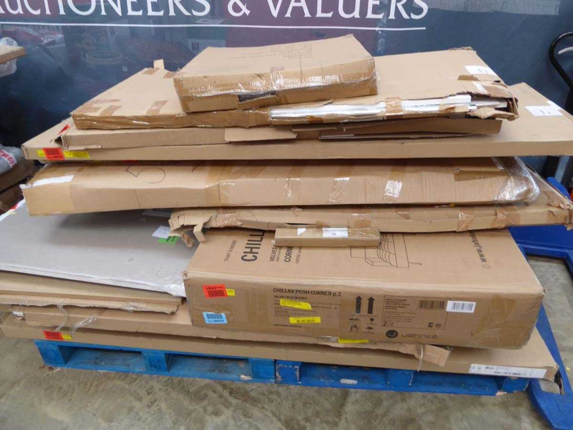 +VAT 3 pallets containing a large quantity of flat pack furniture - Image 3 of 4