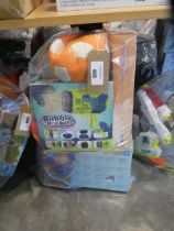 +VAT Quantity of outdoor toys and inflatables incl. pools, bubble rocket machine, etc.