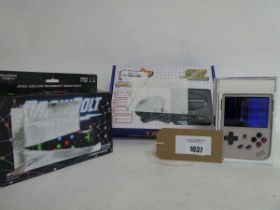 +VAT 3 computer toys incl. Super Mege Drive system with hand held games console (broken screen)