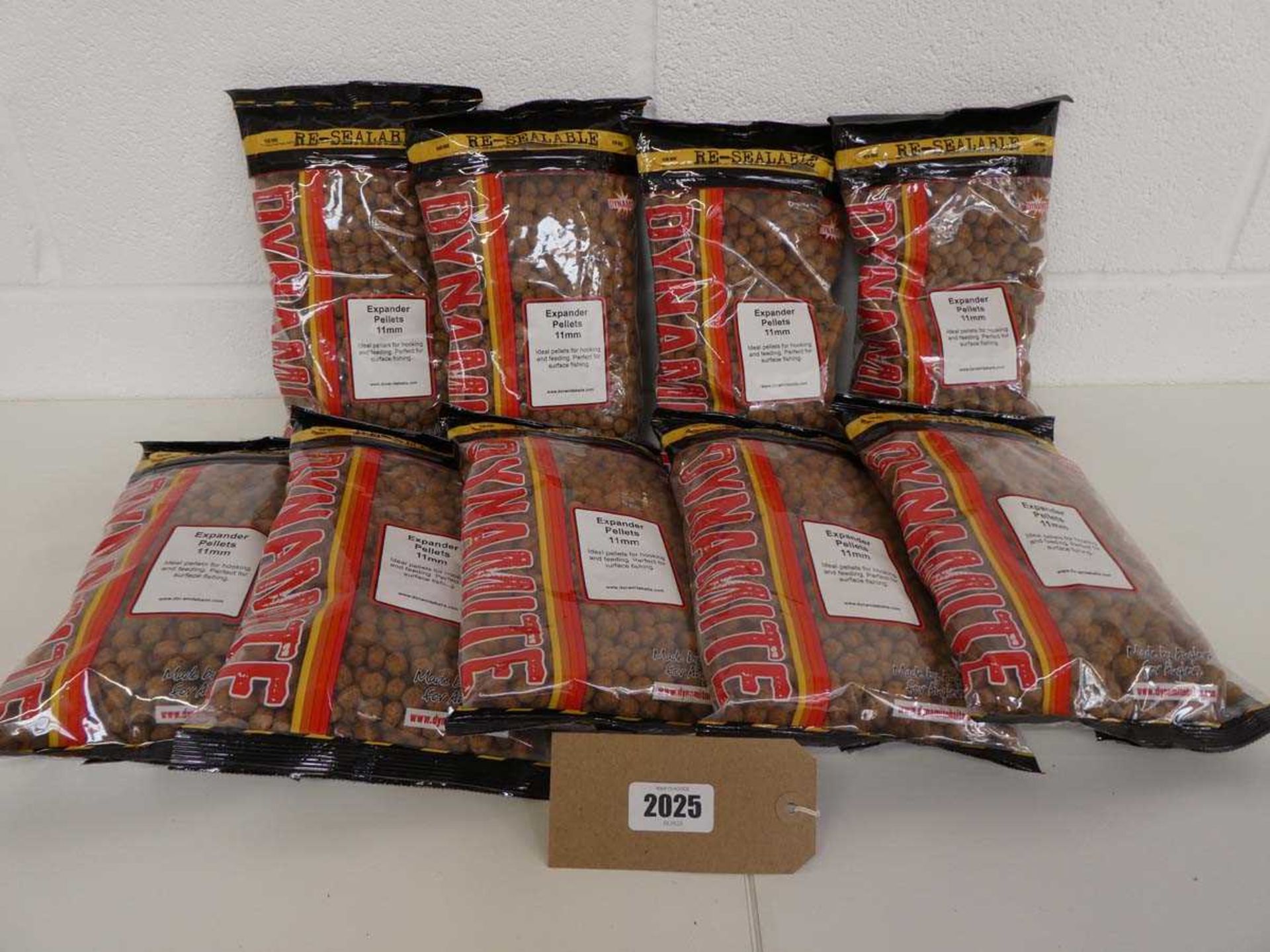 9 bags of Dynamite expander pellets (11mm)