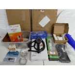 +VAT Large quantity of mixed plumbing and bathroom accessories incl. 2 boxed and 1 unboxed toilet