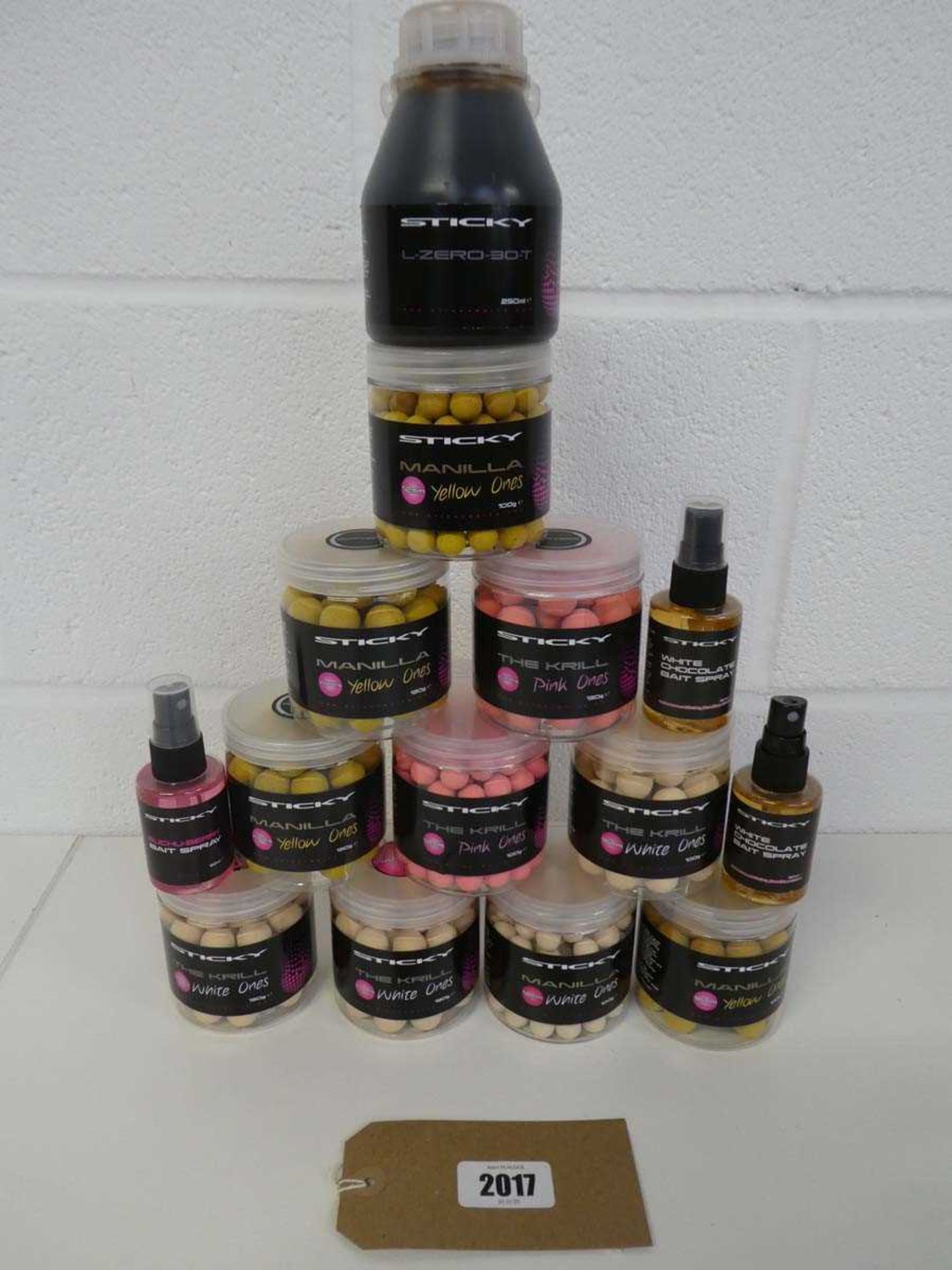 Quantity of fishing bait, sprays and glugs incl. 10 tubs of Sticky boilies incl. yellow ones,