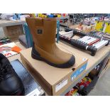 Boxed pair of Proman rigger safety boots (size UK12)