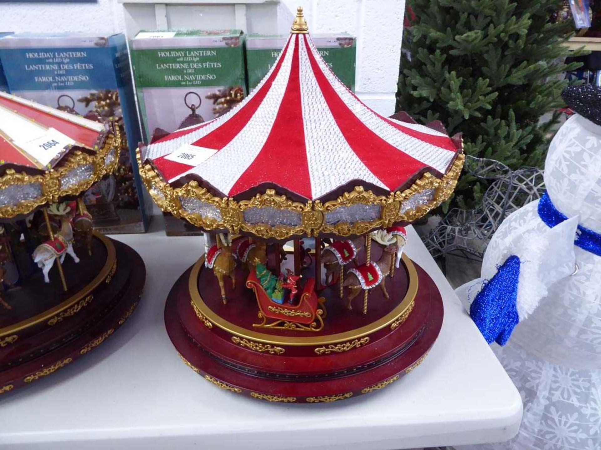 +VAT Unboxed Christmas LED light up grand deluxe carousel