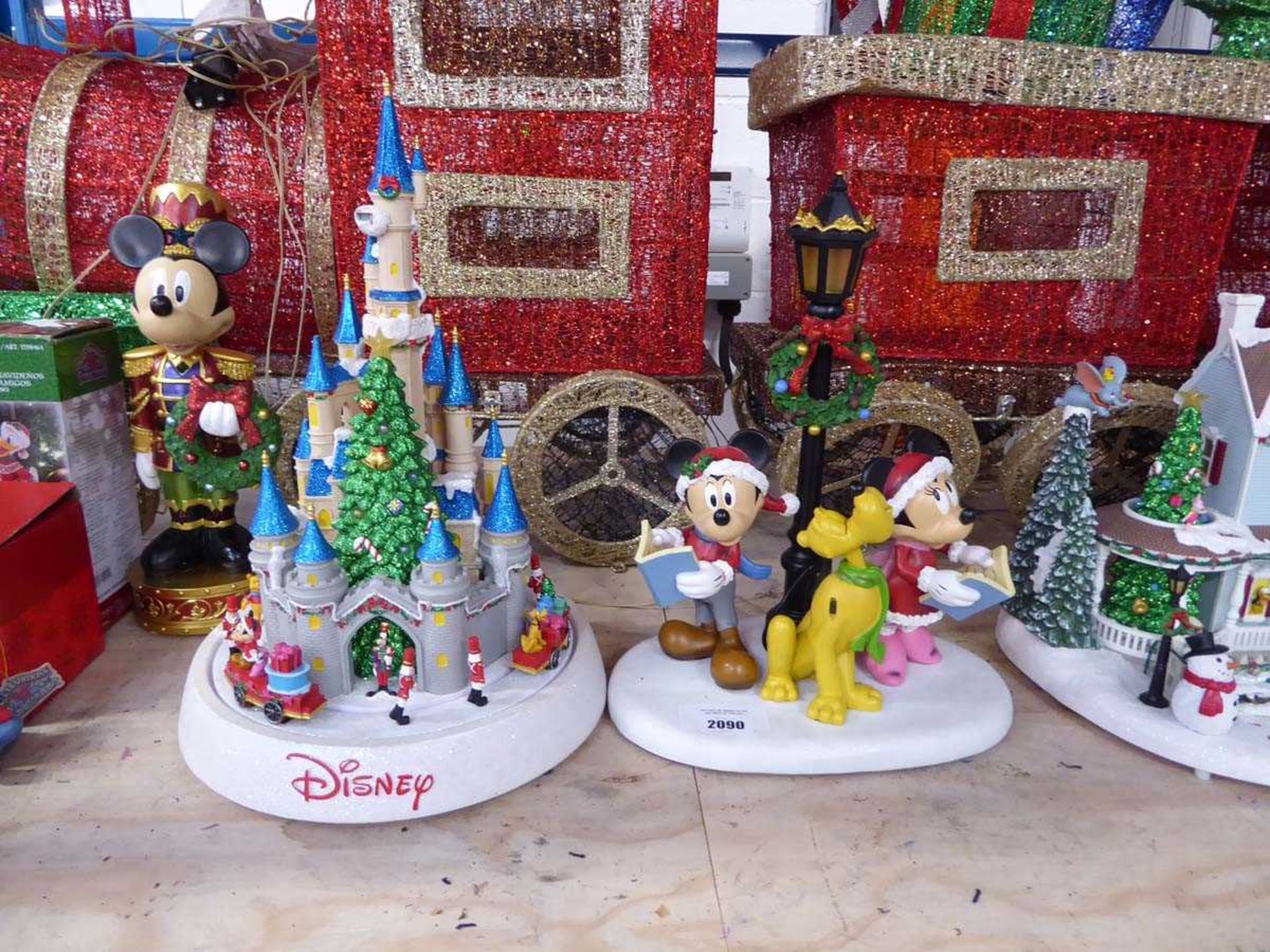 +VAT Disney Christmas animated light up castle with Disney Mickey, Minnie and Pluto light up lamp