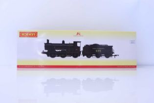 Hornby 00 scale model SR Drummond 700 Class 'E 695', boxed