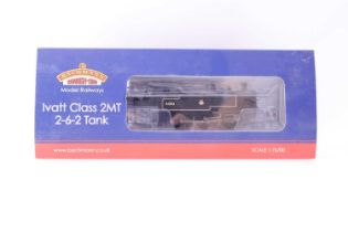 Bachmann Branch-Line 1:76/00 scale model, 31-440 Ivatt 2-6-2 Tank 41243 BR Lined Black Early Emblem,