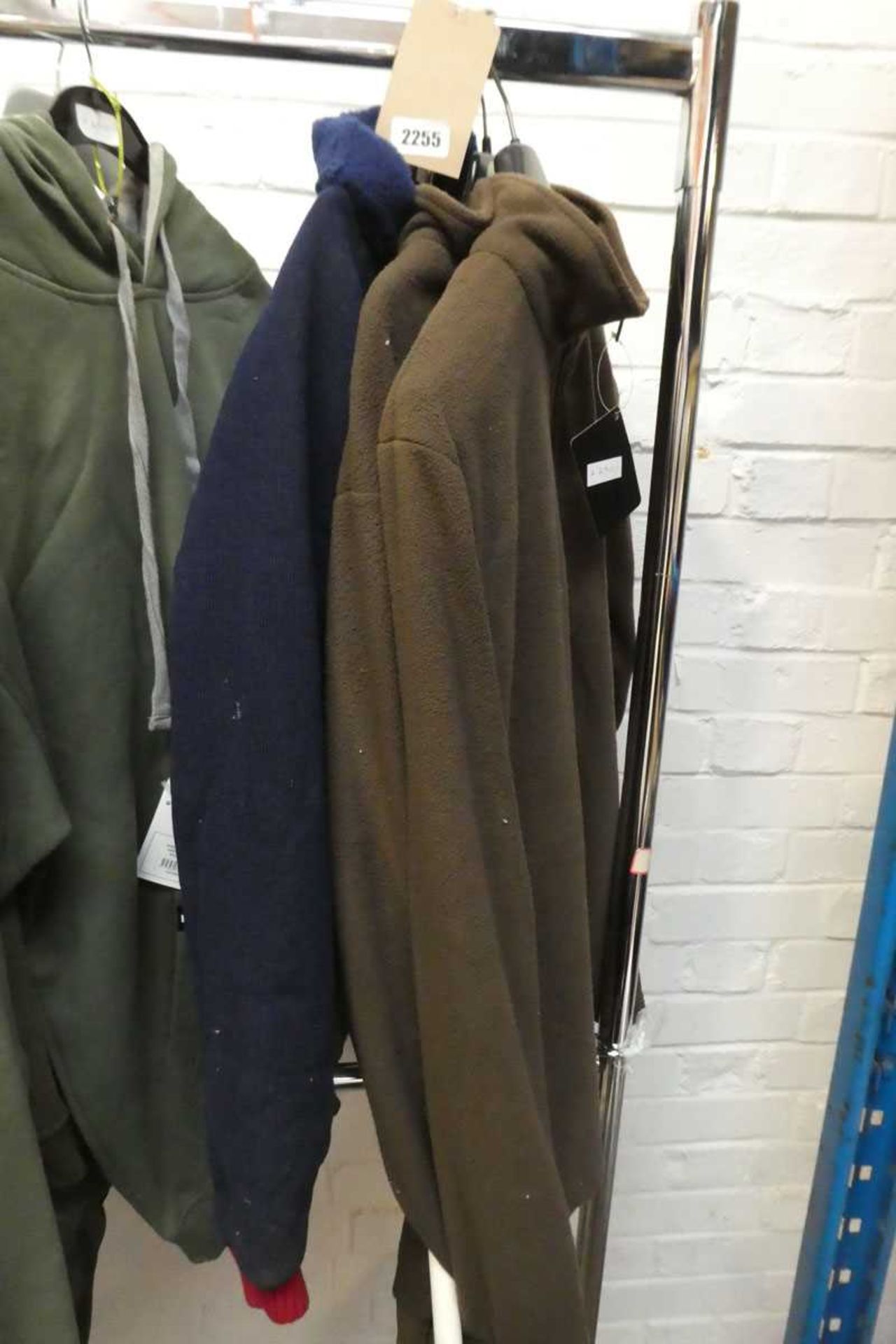 Pair of Avid Anywhere fleeces (sizes M & XXL), together with an Artic thermal zip up jacket (size