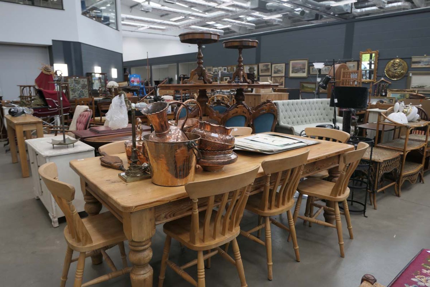 Saleroom 5 Weekly Furniture & Effects