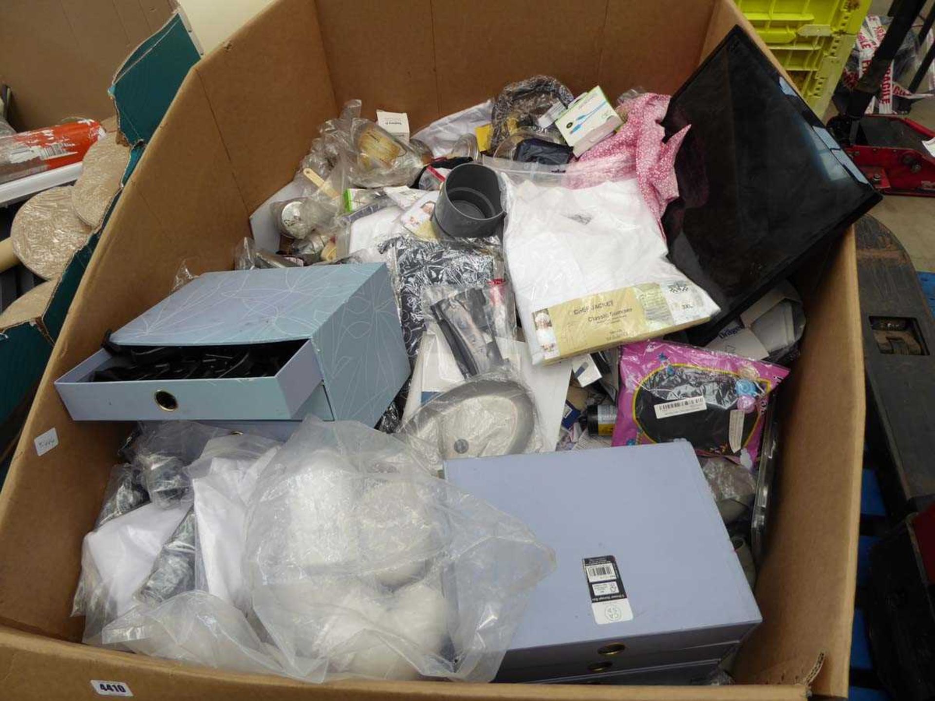 Pallet of assorted items to include drainage clips, wet wipes, screen savers, small screen, phone