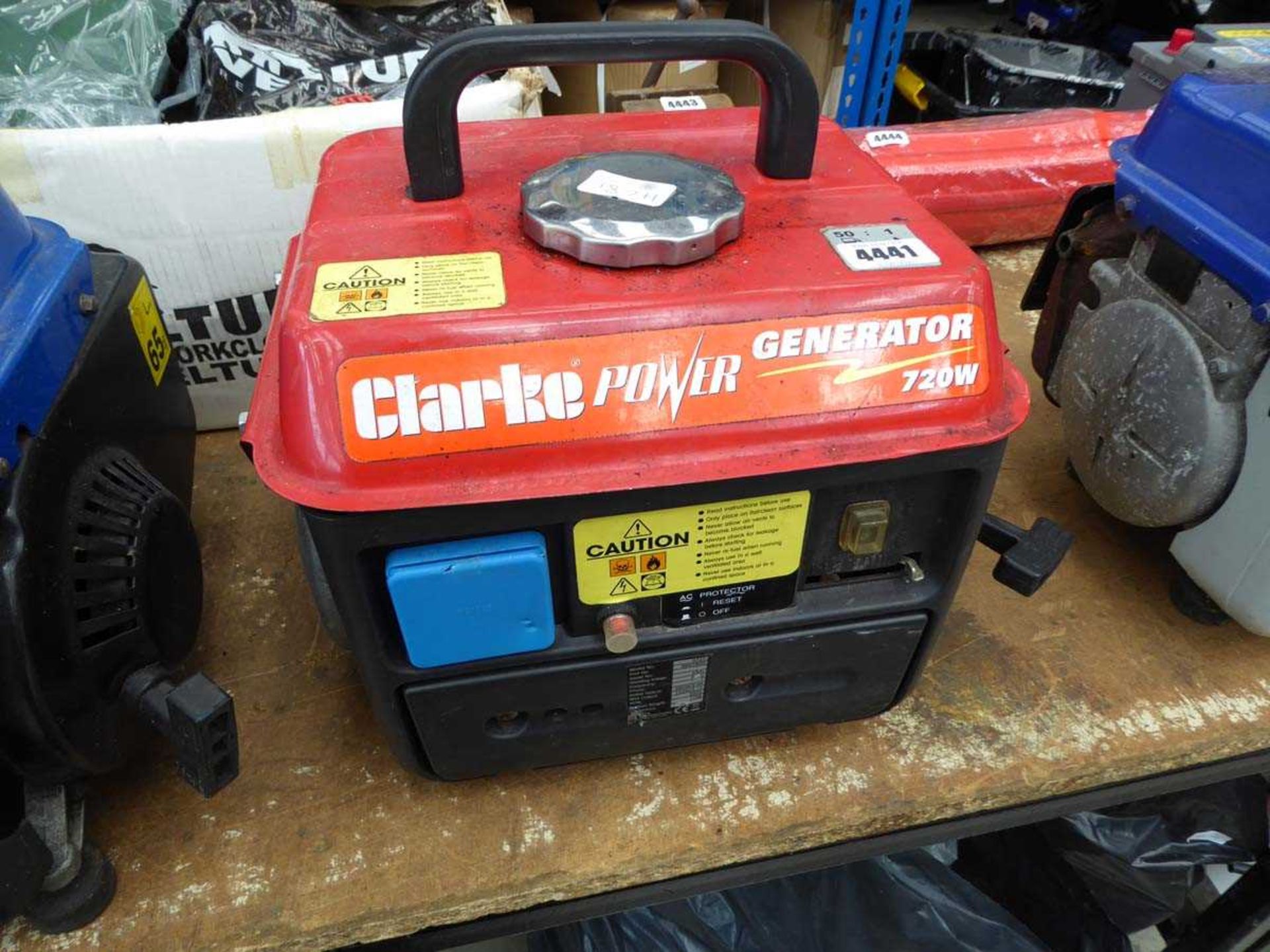 Clarke 720w small petrol powered generator