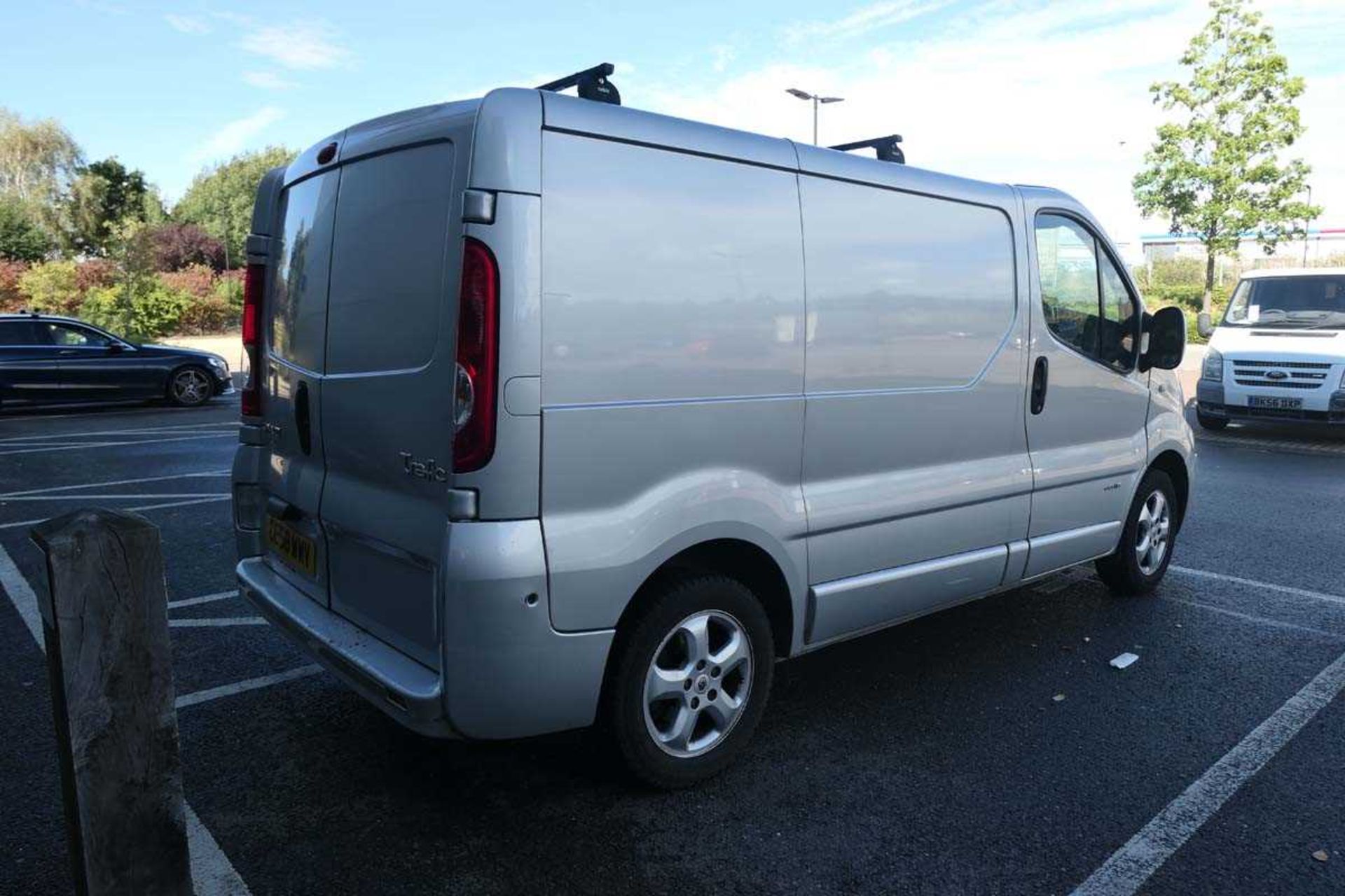 (CE58 WWV) Renault Trafic SL27 Sport DCI 115 panel van in silver, first registered 27/09/2008, - Image 7 of 12
