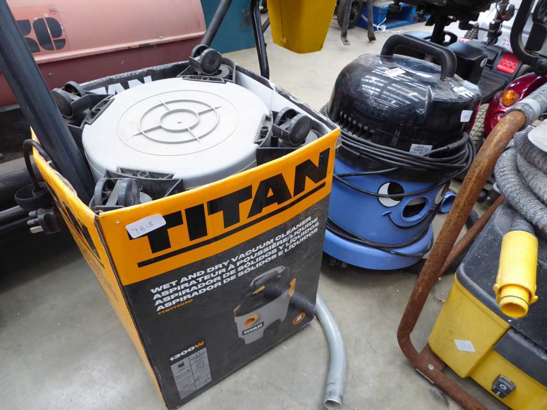 Titan vacuum cleaner - Image 2 of 2