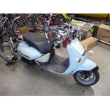 (Y869 JDU) 2001 Aprilia Habana Custom scooter, 125cc petrol, with V5 and 2 keys, HPI checked