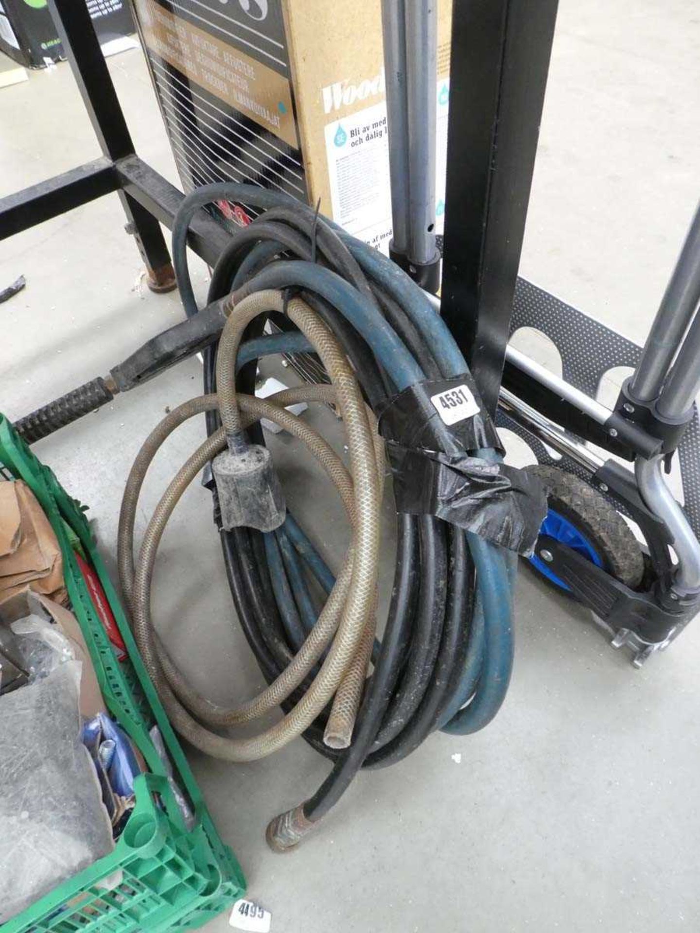 Pressure washer lance and hose