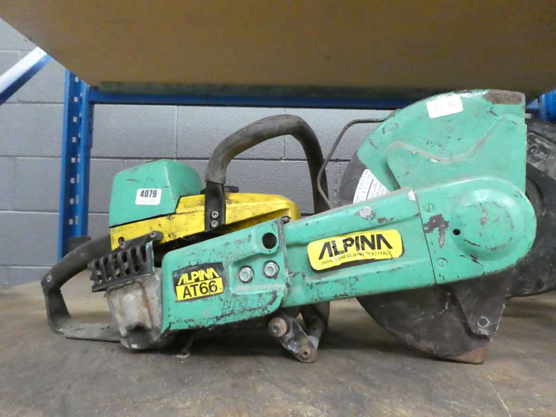 Alpina AT66 petrol powered disc cutter