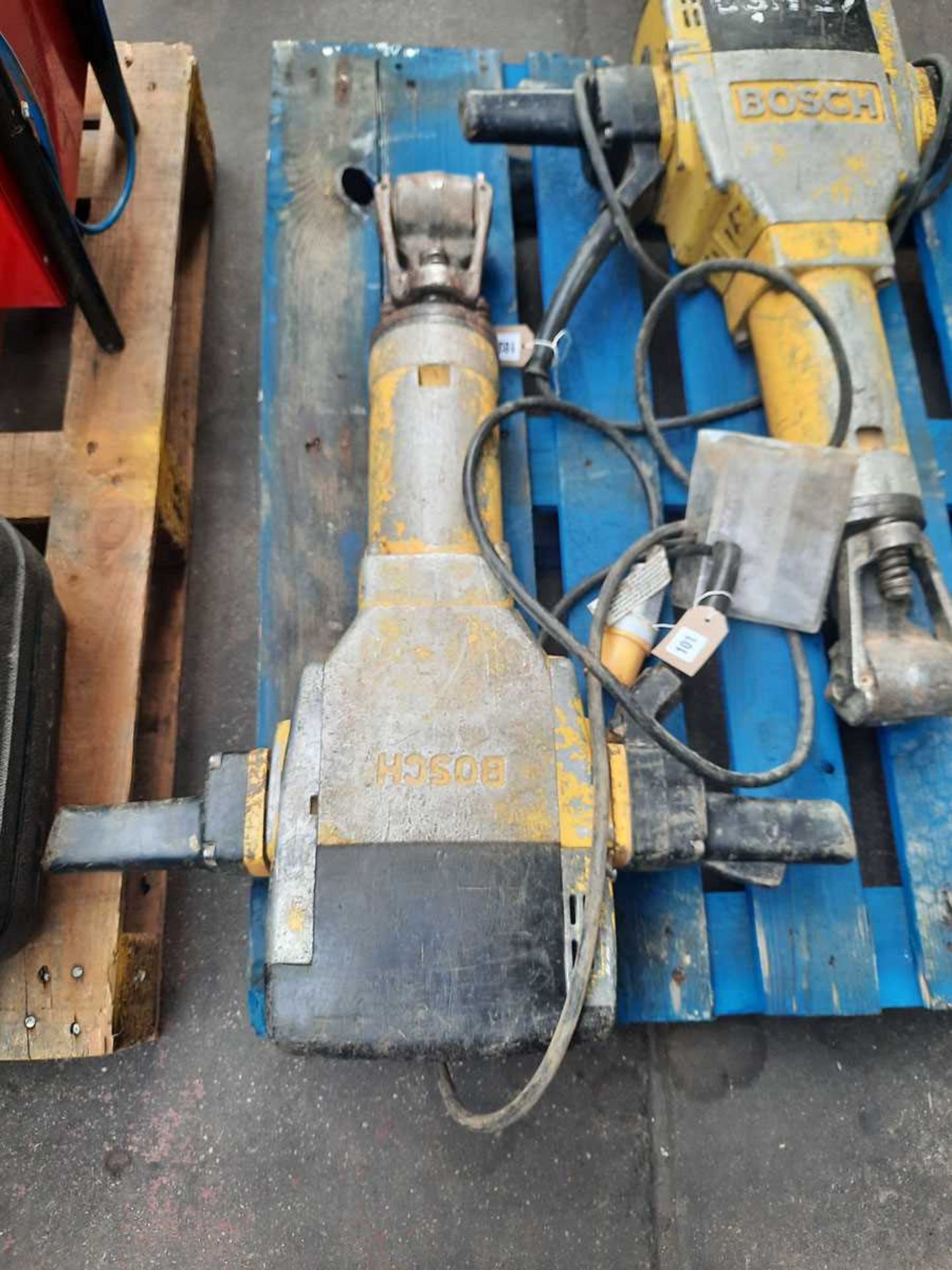 +VAT Bosch GSH27 breaker, 110v