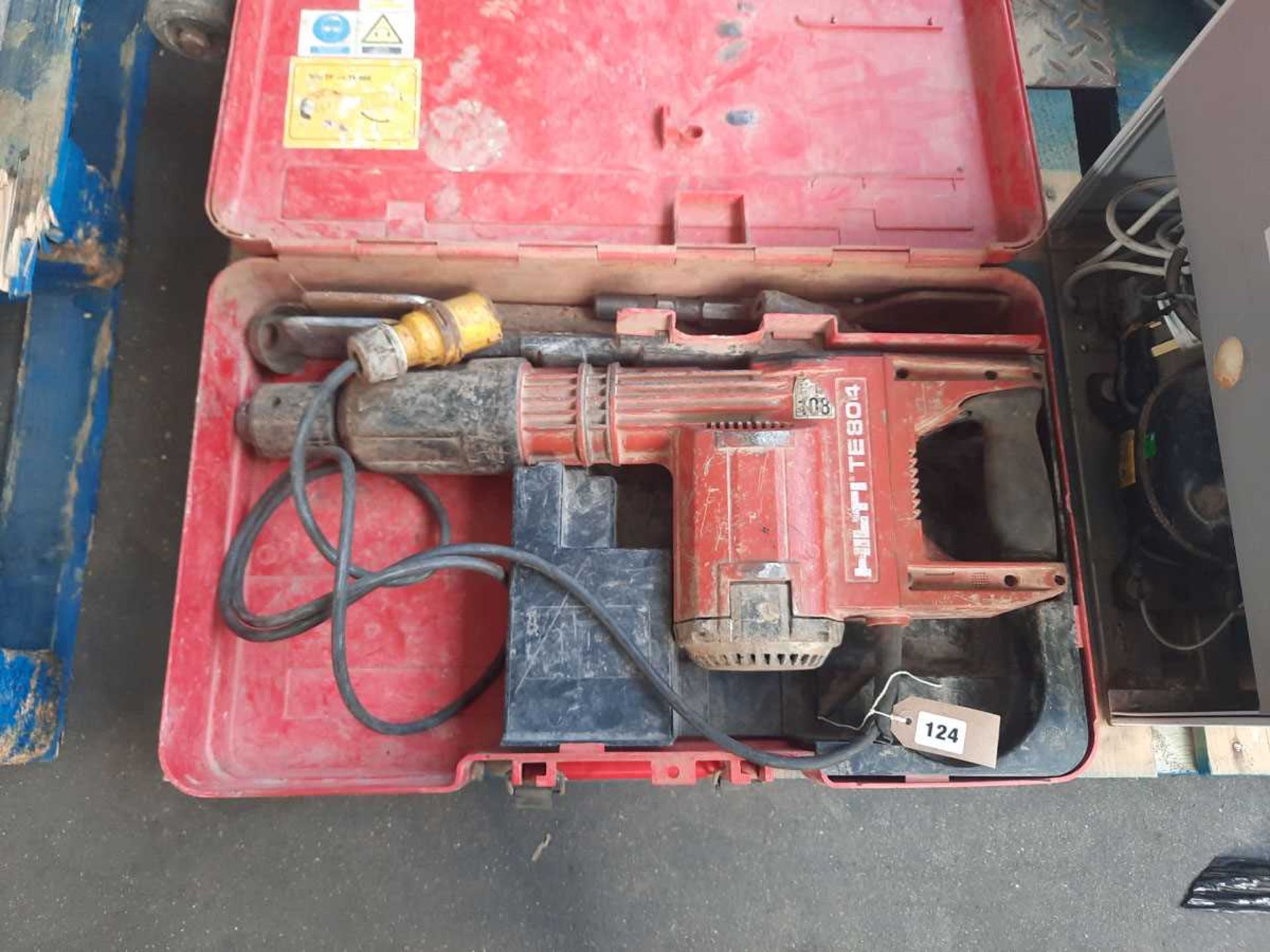 +VAT Hilti TE804 breaker, 110v in case