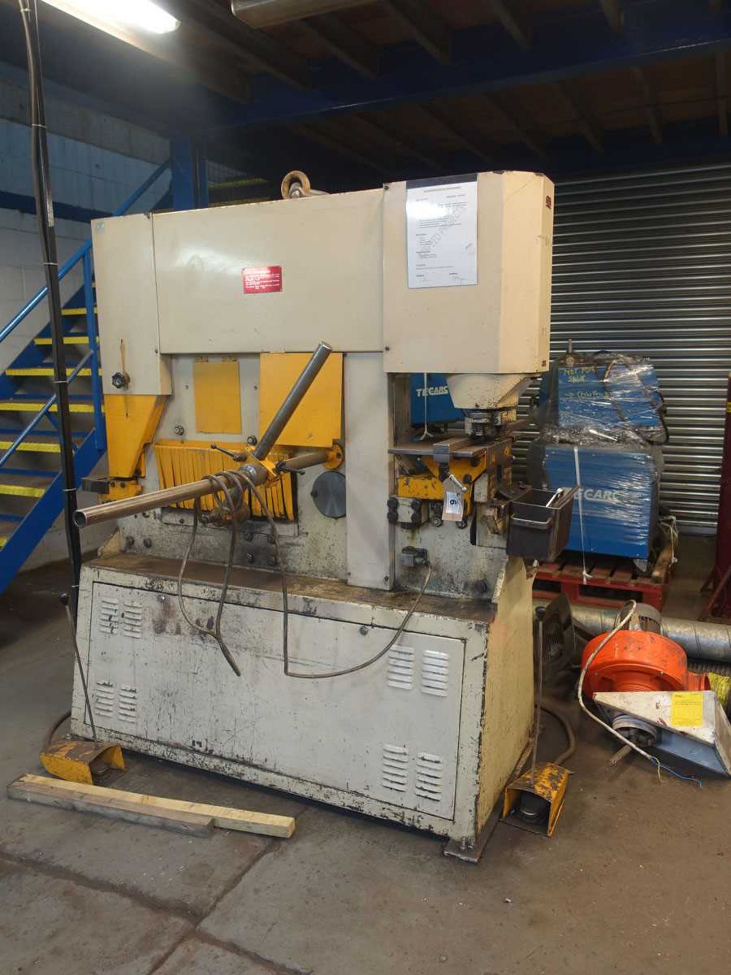 +VAT Geka Hydracrop model HYD-100 metalworker with some tooling Machine no: 13927 - Image 2 of 8