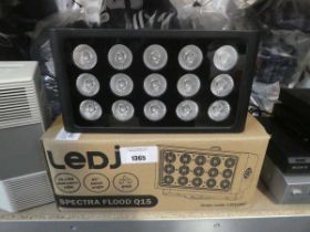 +VAT LEVJ Spectra Flood Q15 disco lighting system