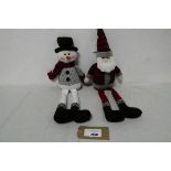 +VAT A Santa and a snowman shelf decoration