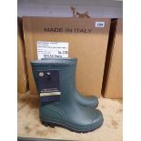 5 pairs of kids traditional half length Wellington boots (size 3)