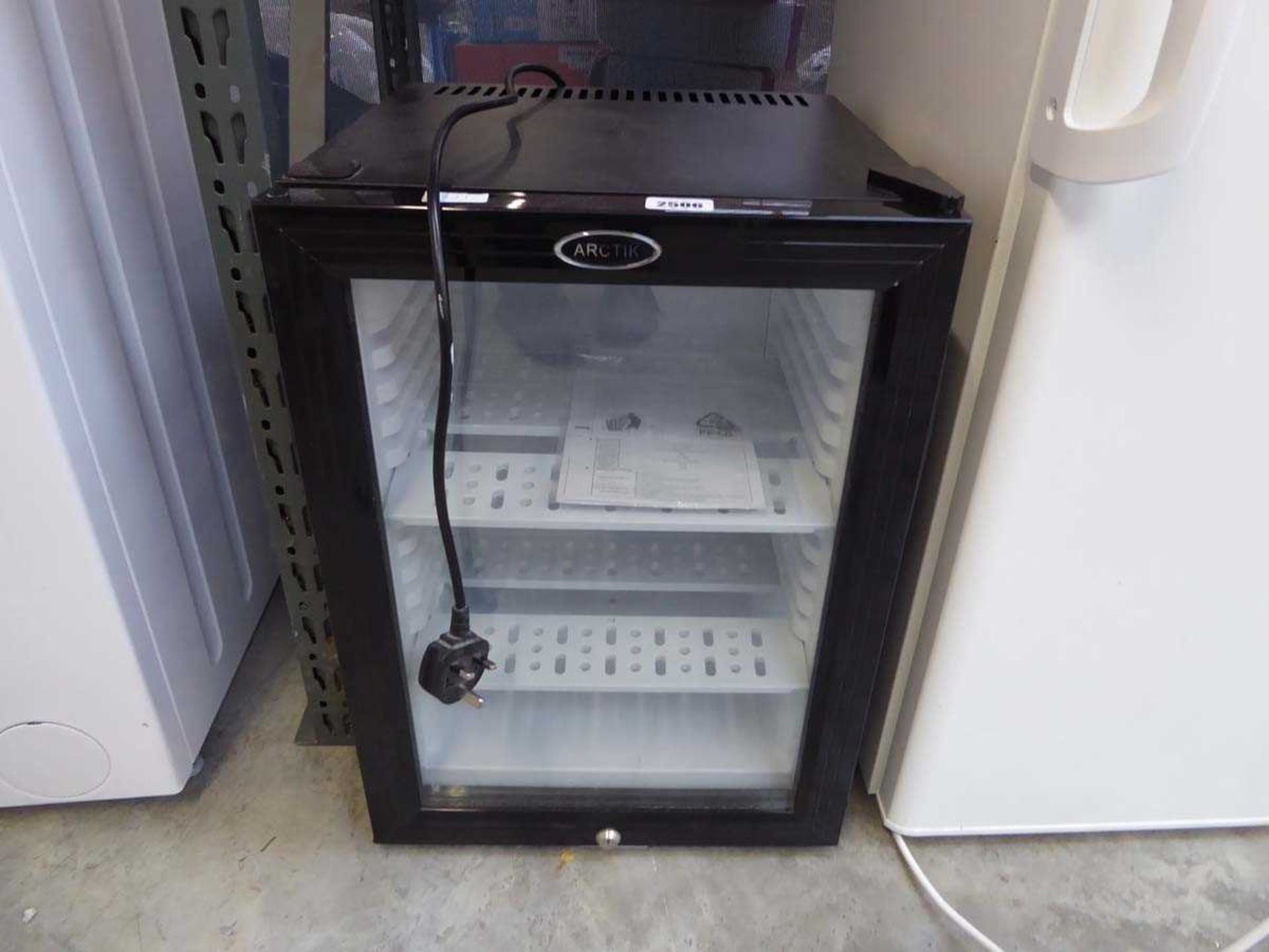 Arctik tabletop fridge