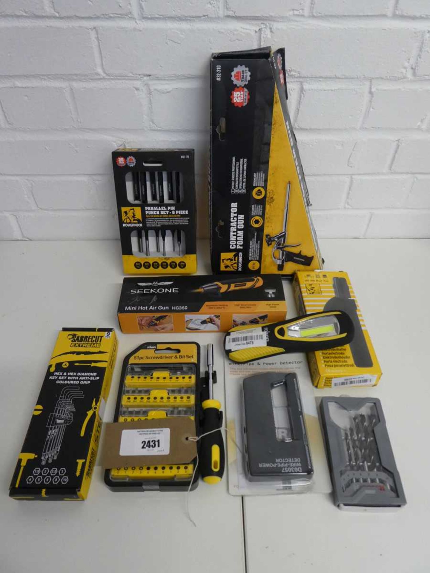 +VAT Various tools including; Sabrecut extreme hex set, pipe detector, Bosch drill bits, Rolson