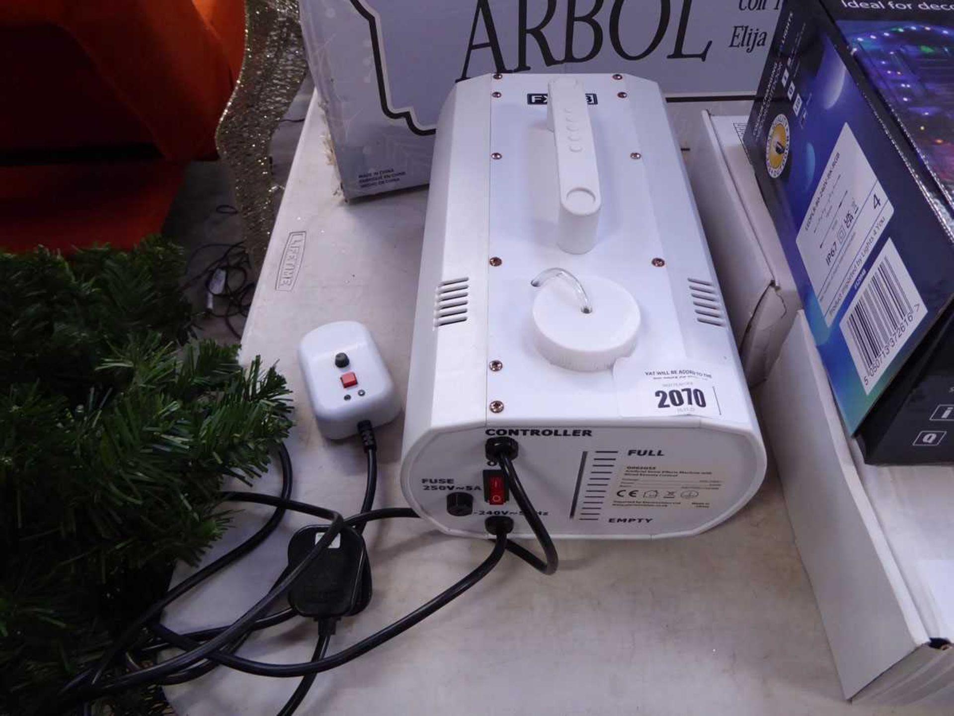 Artificial snow effects machine - Image 2 of 2
