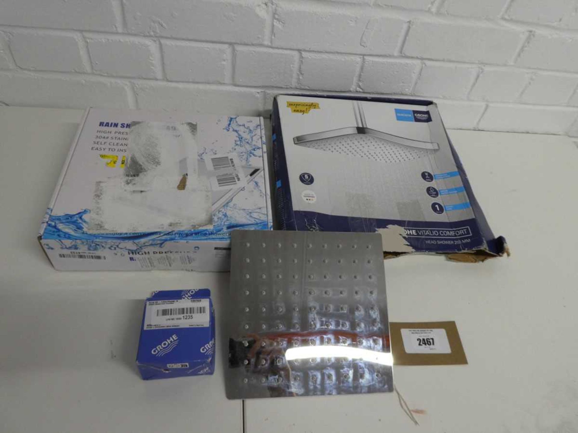+VAT Boxed Grohe Vitalio Comfort 250mm head shower with Grohe square head shower, boxed 10" rain